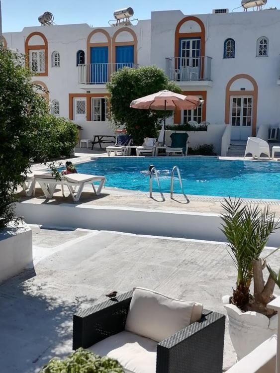 Katerina Apartments Kalymnos Town Bagian luar foto