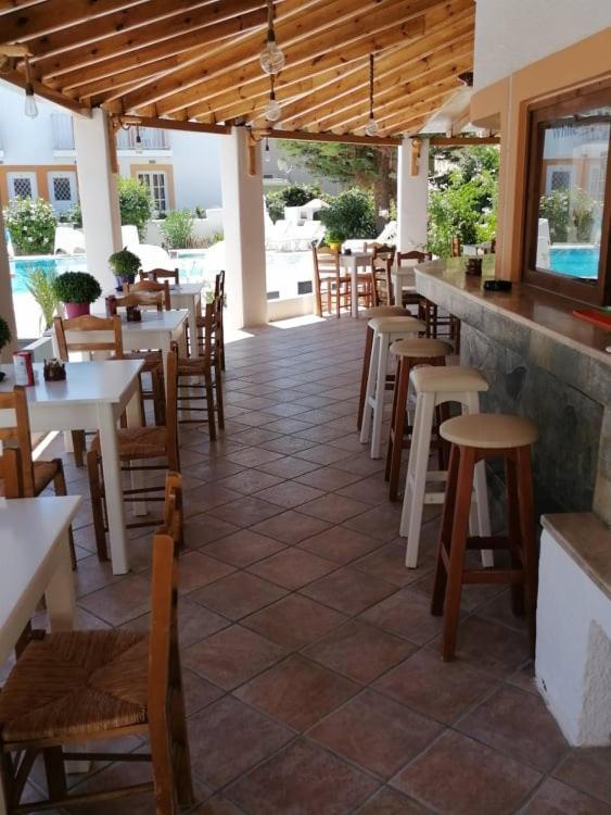 Katerina Apartments Kalymnos Town Bagian luar foto