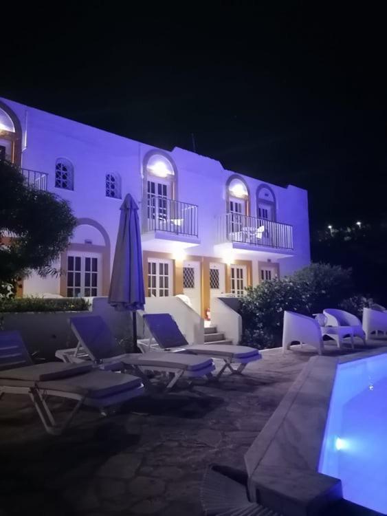 Katerina Apartments Kalymnos Town Bagian luar foto