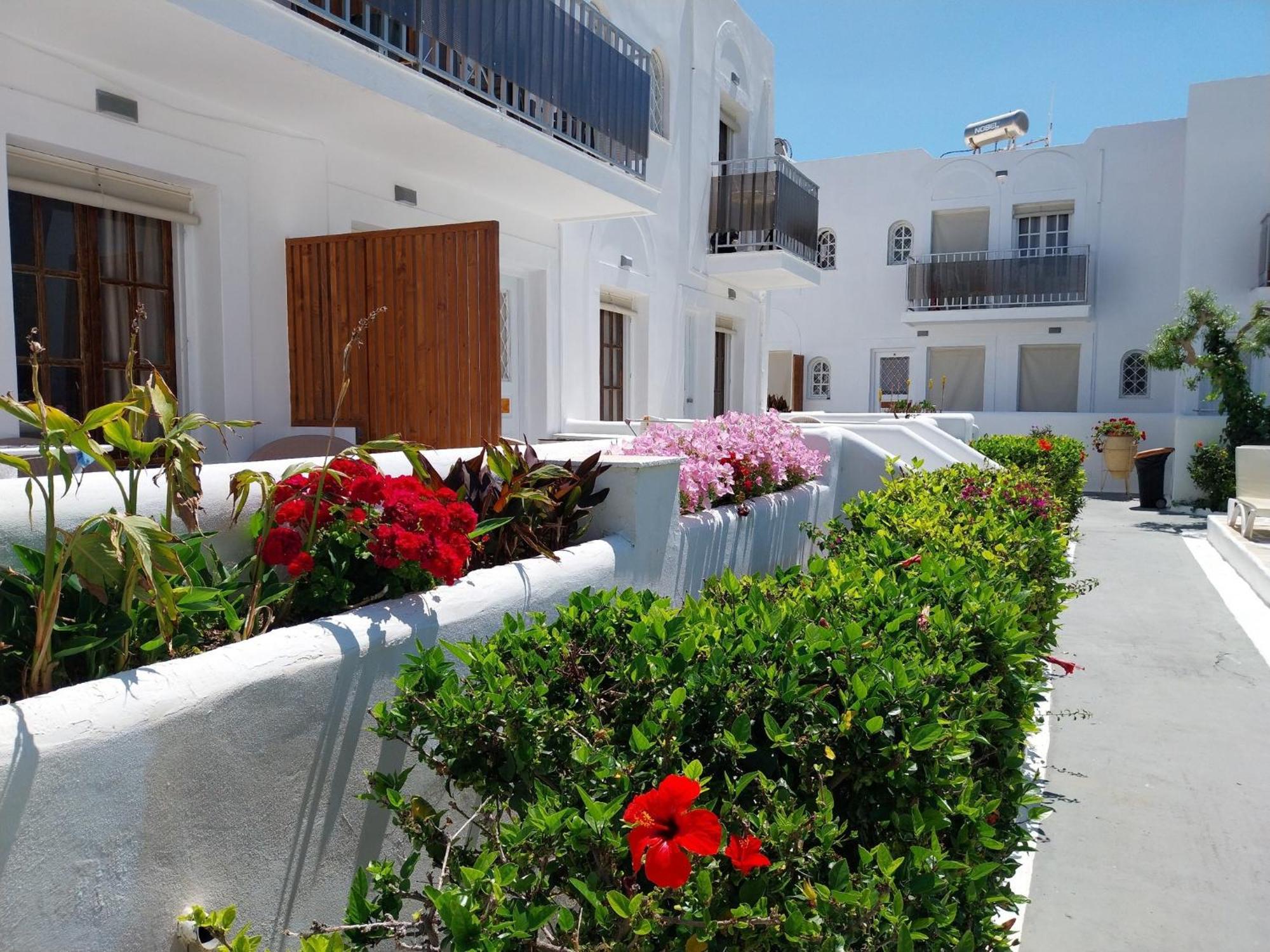 Katerina Apartments Kalymnos Town Bagian luar foto